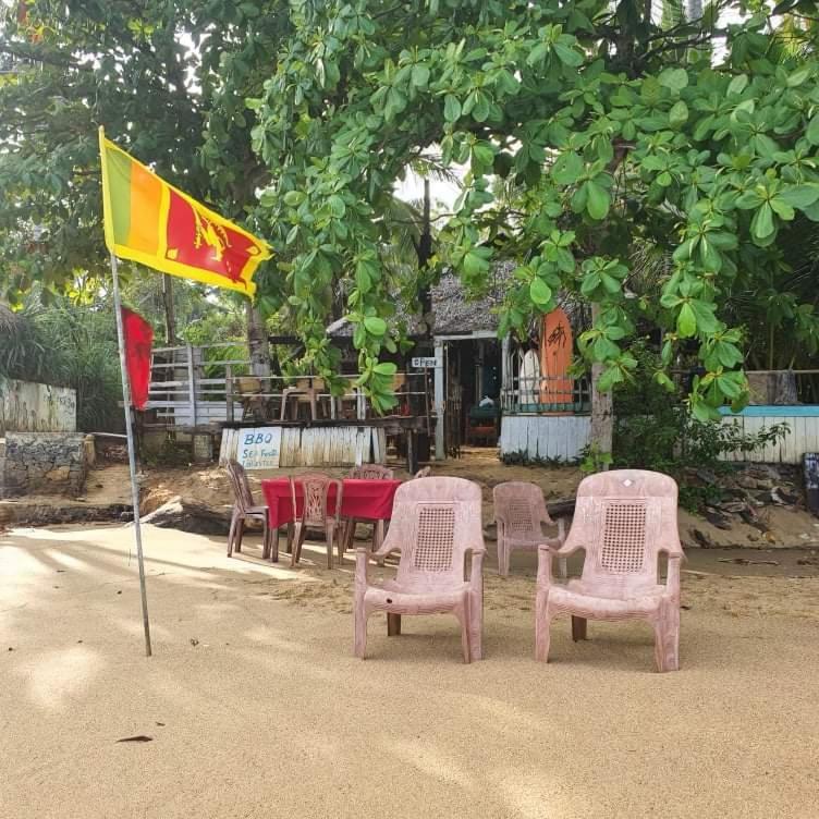 Moon River Surf Beach Cabana Tangalle Exterior photo