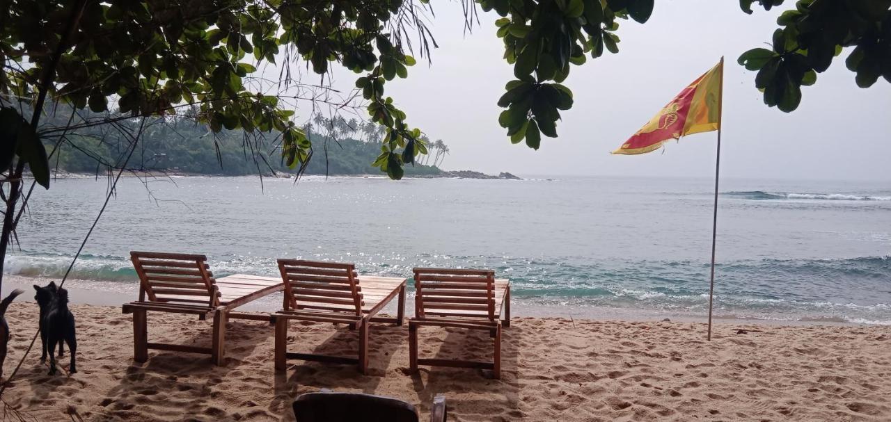 Moon River Surf Beach Cabana Tangalle Exterior photo